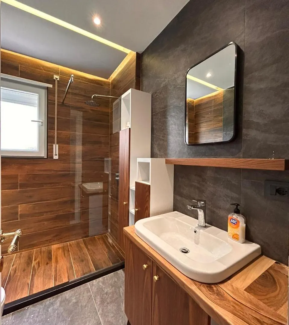 Apartament The Velvet Key Korcza Albania